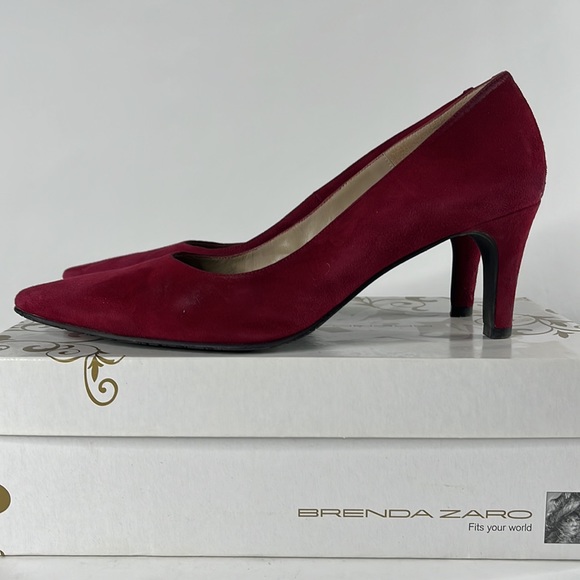 BRENDA ZARO SUEDE PUMP - Picture 2 of 9